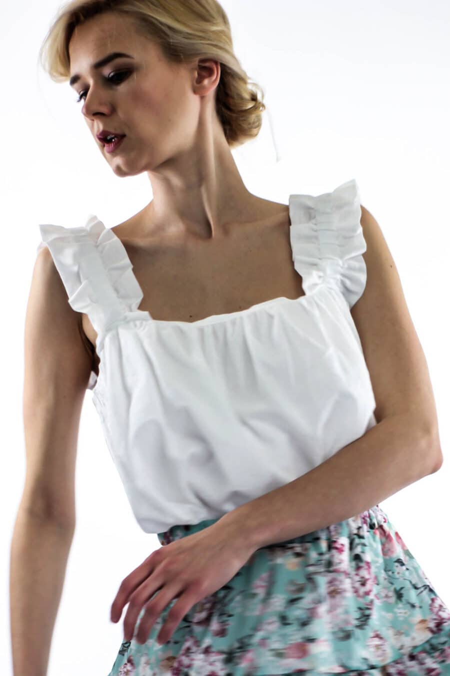 Calla - bawełniana bluzka bombka na ramiączkach