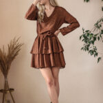 Robinia - sukienka z falbanami i wiązaniem