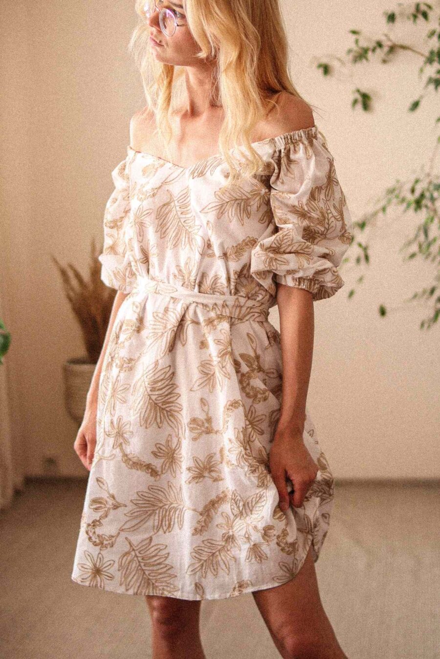 Felicia Dress - haftowana sukienka z wiązaniem