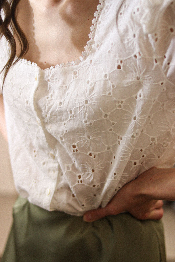 Caragana - bawełniana, ażurowa biała koszula