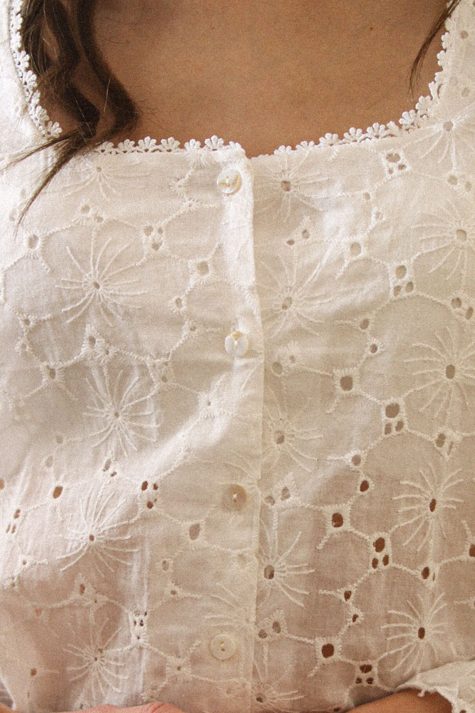 Caragana - bawełniana, ażurowa biała koszula