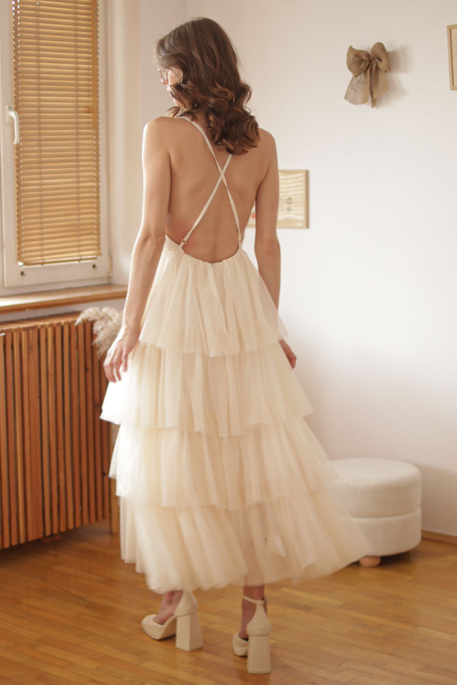 Aira - długa, tiulowa sukienka z głębokim dekoltem-14 Aira - długa, tiulowa sukienka z głębokim dekoltem