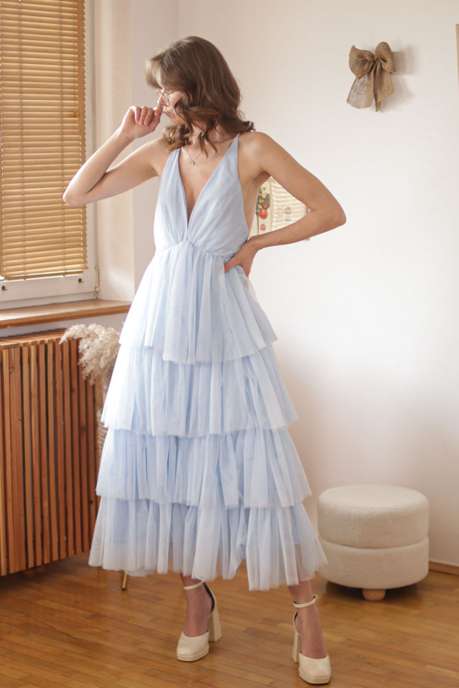 Aira - długa, tiulowa sukienka z głębokim dekoltem-36 Aira - długa, tiulowa sukienka z głębokim dekoltem