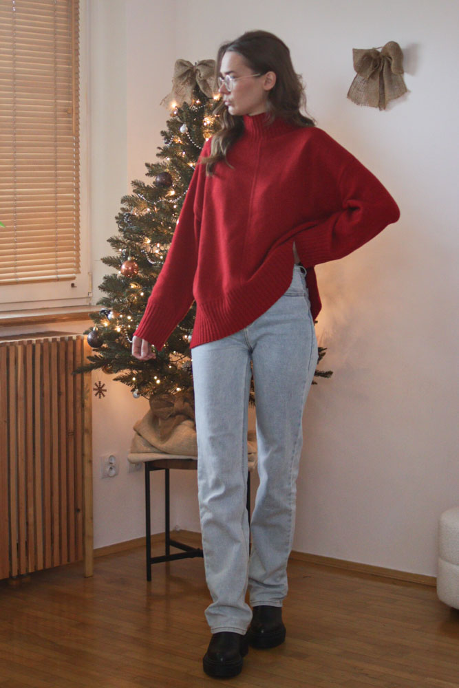 Campsis - oversizowy sweter z półgolfem (80% wełna)-1