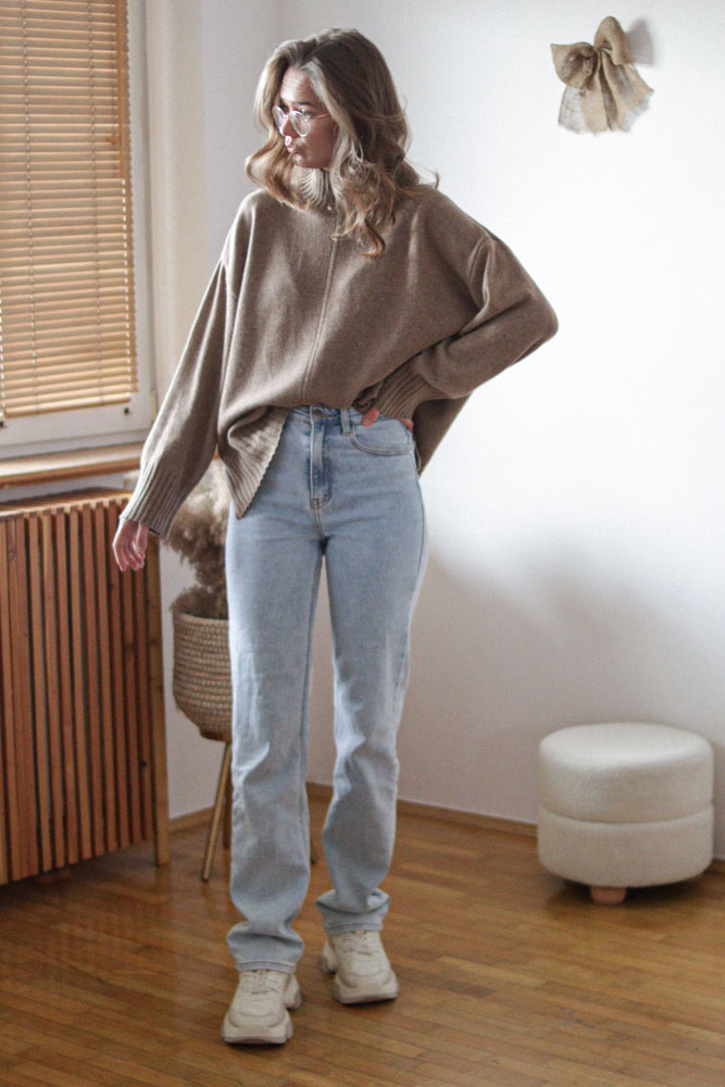 Campsis - oversizowy sweter z półgolfem (80% wełna)-12