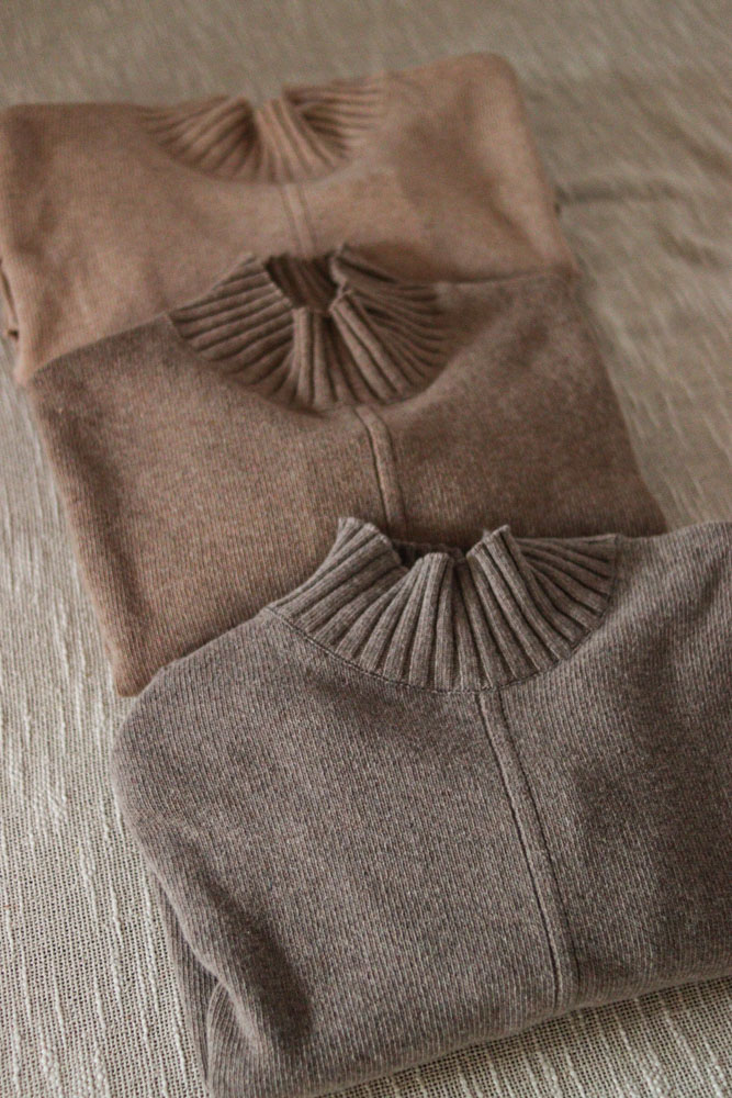 Campsis - oversizowy sweter z półgolfem (80% wełna)-2