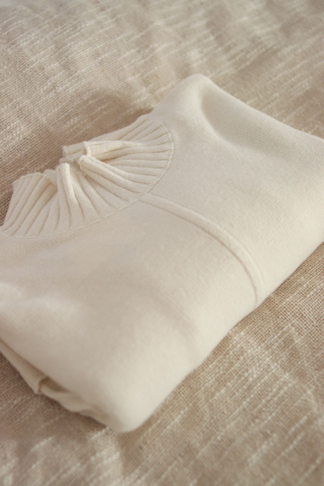 Campsis - oversizowy sweter z półgolfem (80% wełna)-2-2