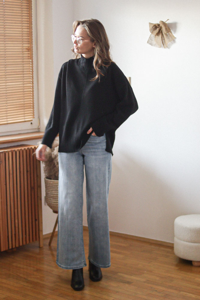 Campsis - oversizowy sweter z półgolfem (80% wełna)-2