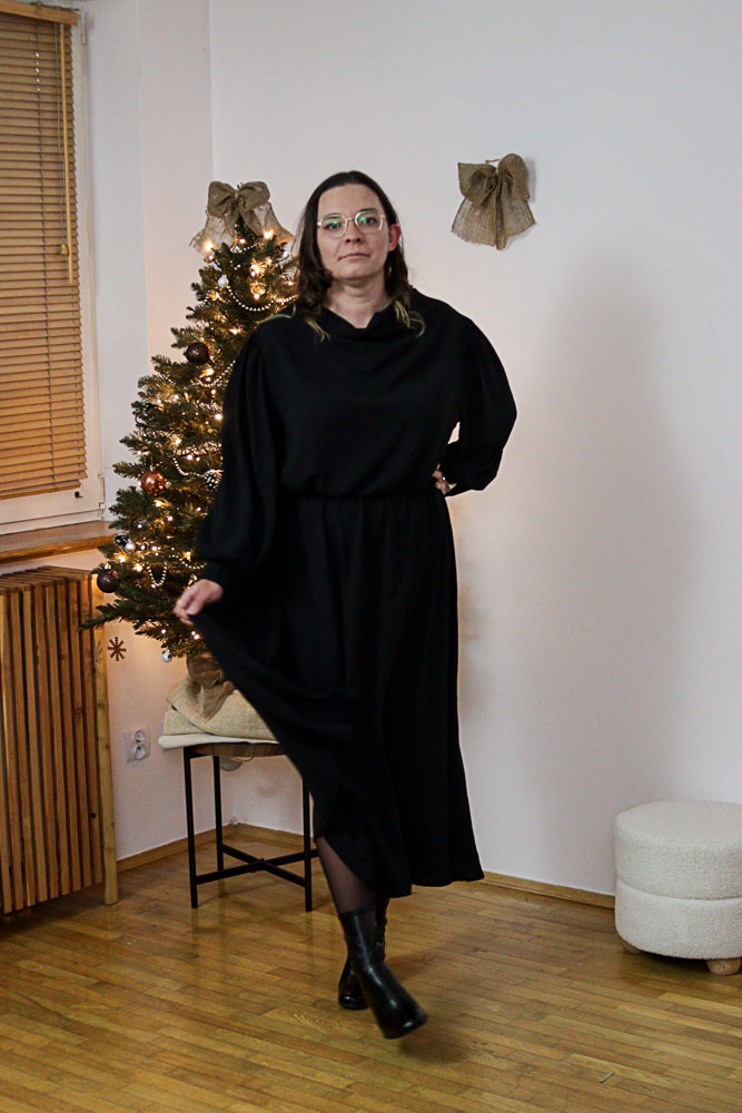 Corylopsis - maxi na długi rękaw w większym rozmiarze (od XL)