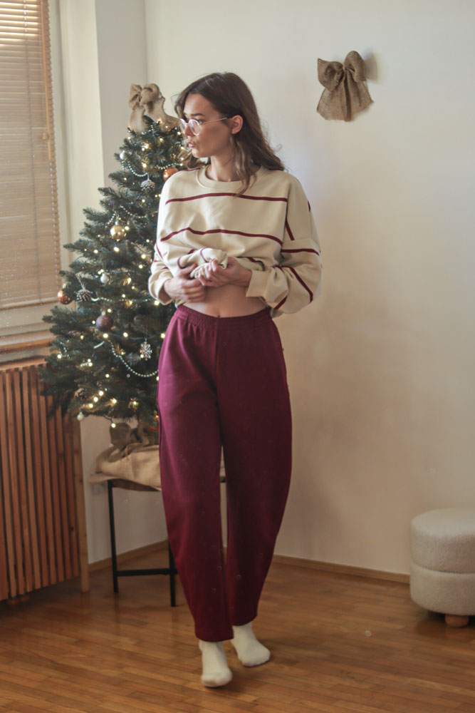 Calamagrostis - spodnie dresowe o kroju ballon-01