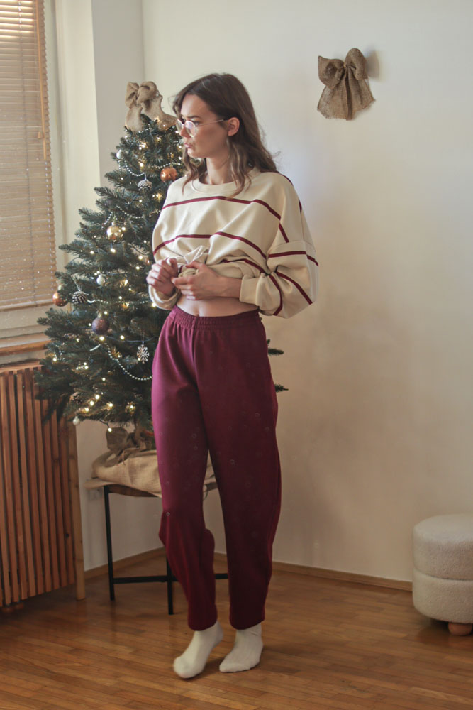 Calamagrostis - spodnie dresowe o kroju ballon-03