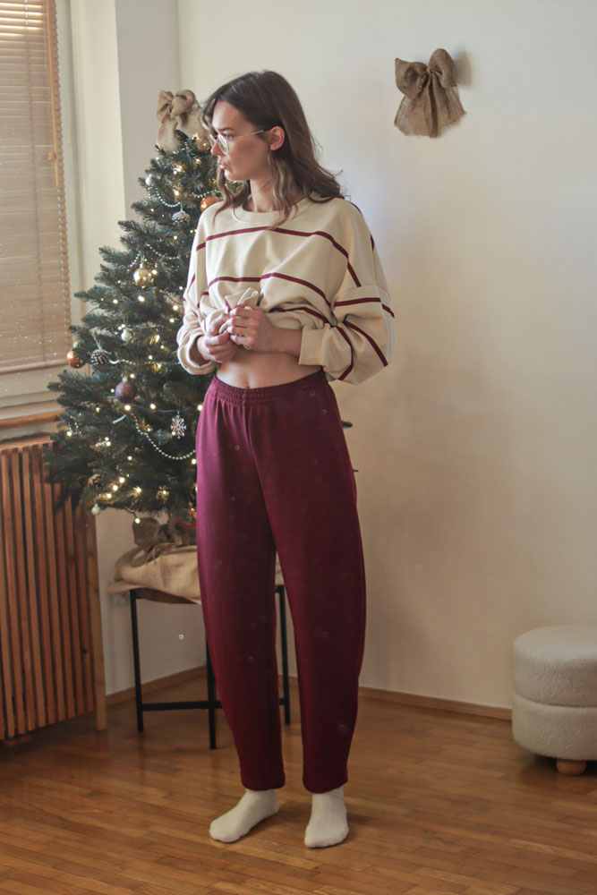 Calamagrostis - spodnie dresowe o kroju ballon-05