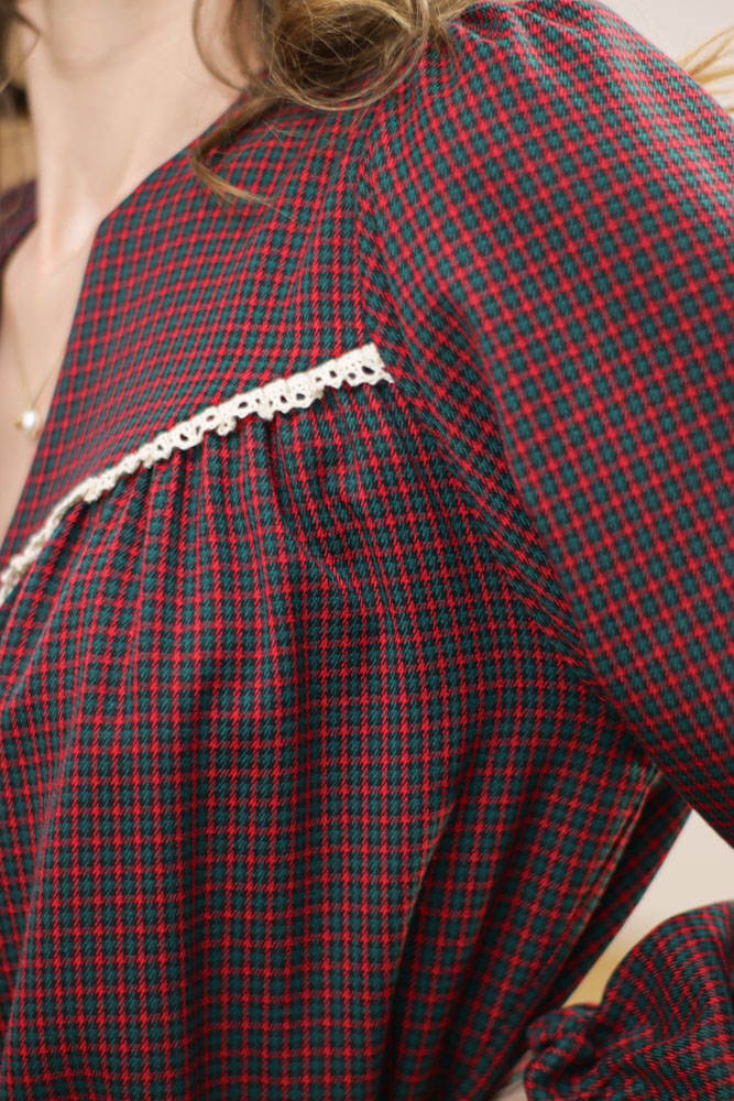 Cephaelis - luźna bluzka z koronkowymi wstawkami-14