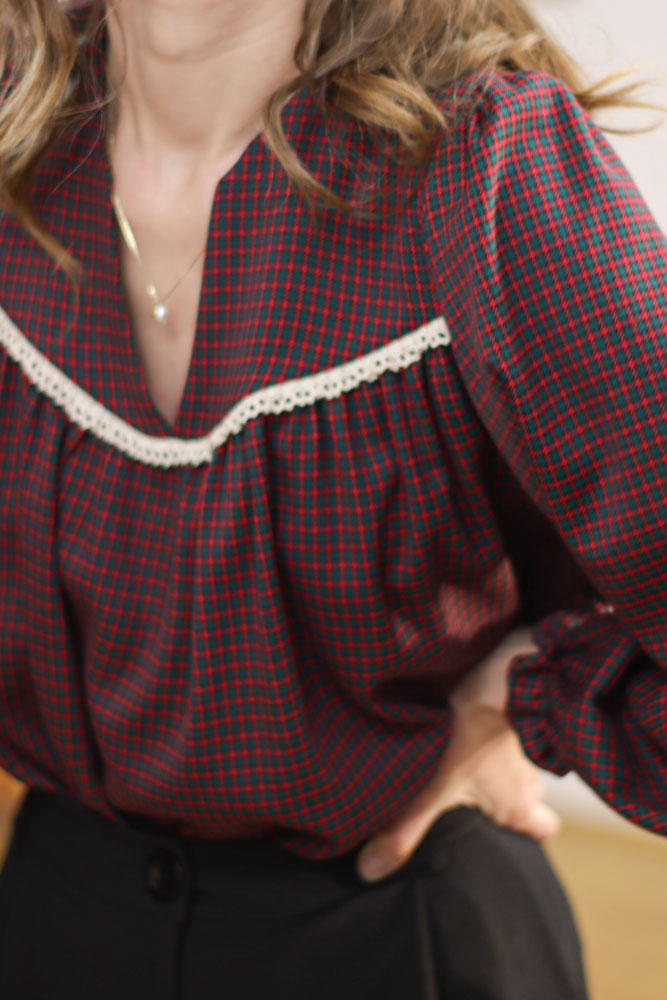 Cephaelis - luźna bluzka z koronkowymi wstawkami-16