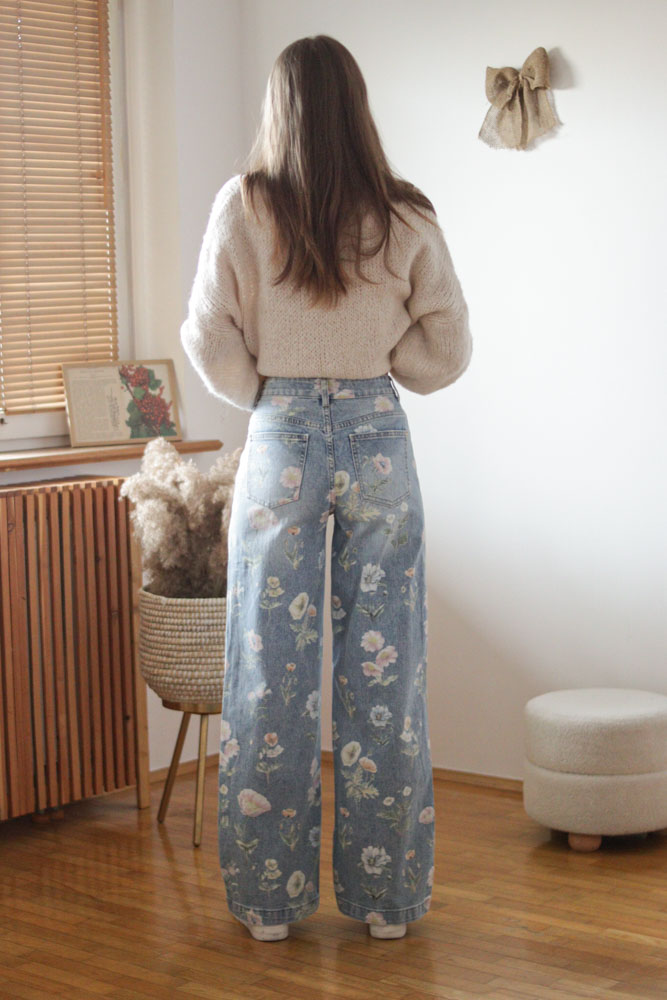 Anubias - proste jeansy z wysokim stanem w kwiaty-4