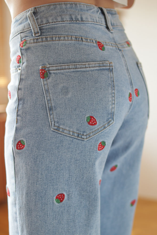 Sorbus WIDE LEG - jeansy w haftowane truskawki-10