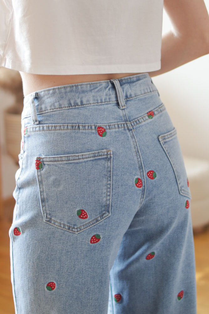 Sorbus WIDE LEG - jeansy w haftowane truskawki-7